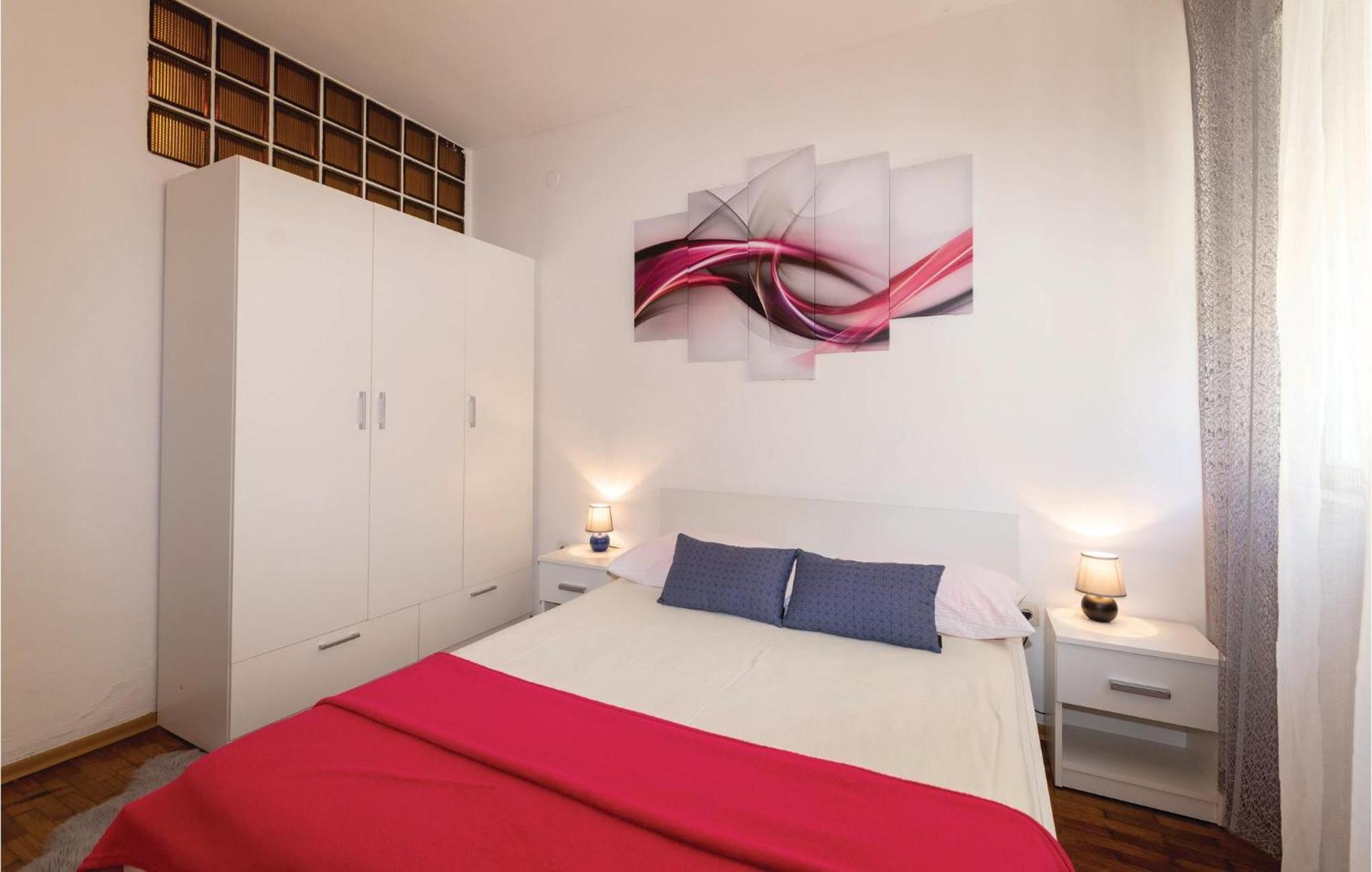 In W/ Outdoor Swimming Pool, Outdoor Swimming Pool&2 Bedrooms Zadar