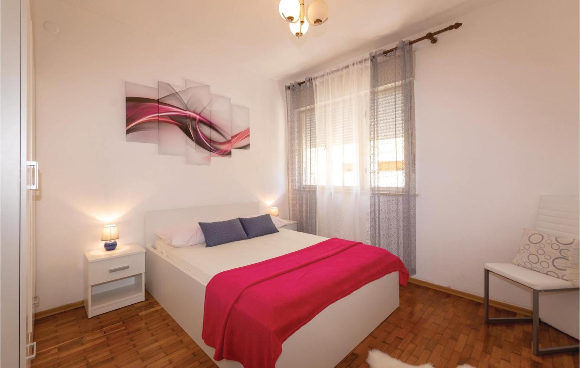Apartment Lovely In With Kitchen Zadar