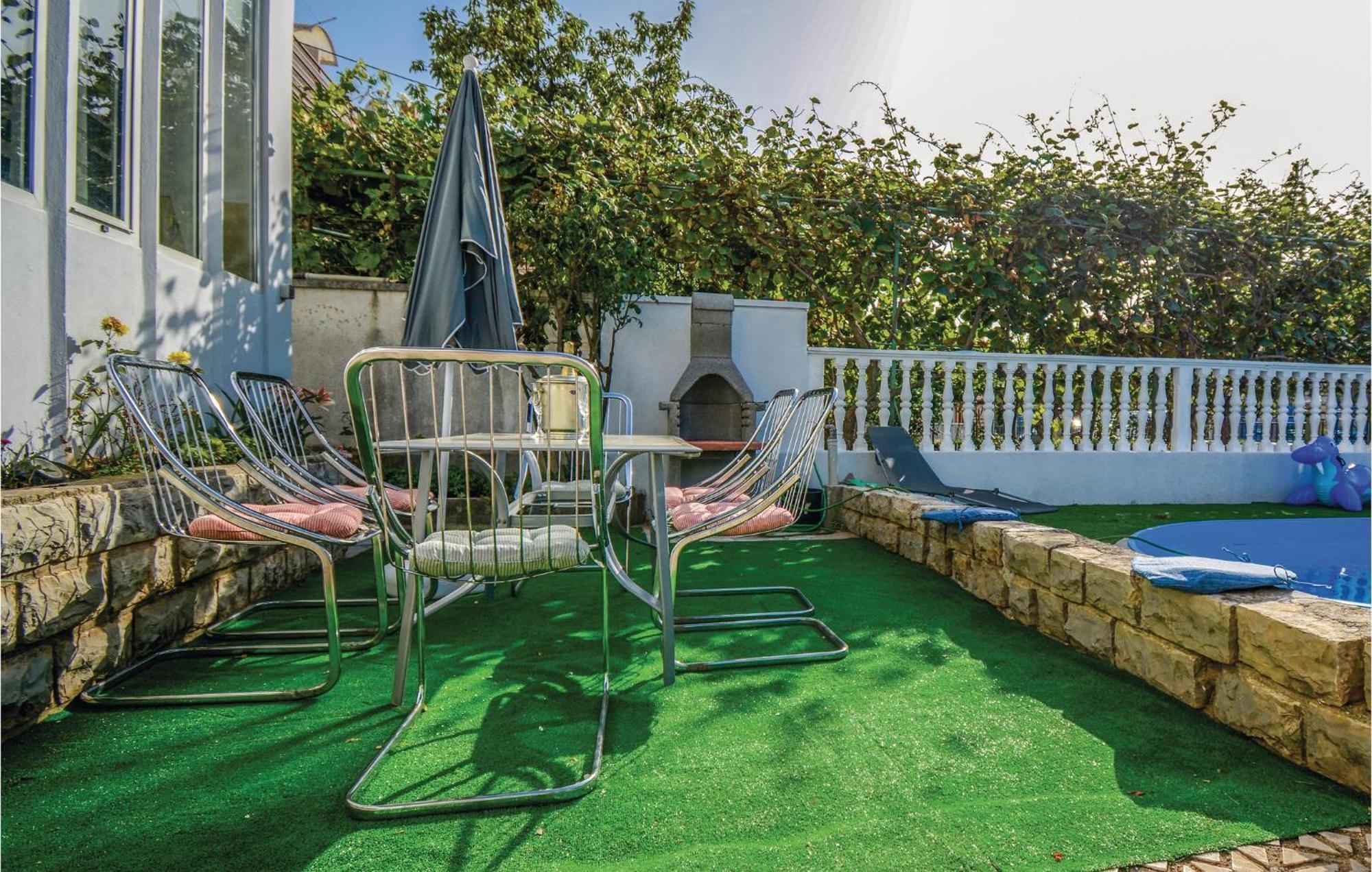 Apartment Lovely In With Kitchen Zadar